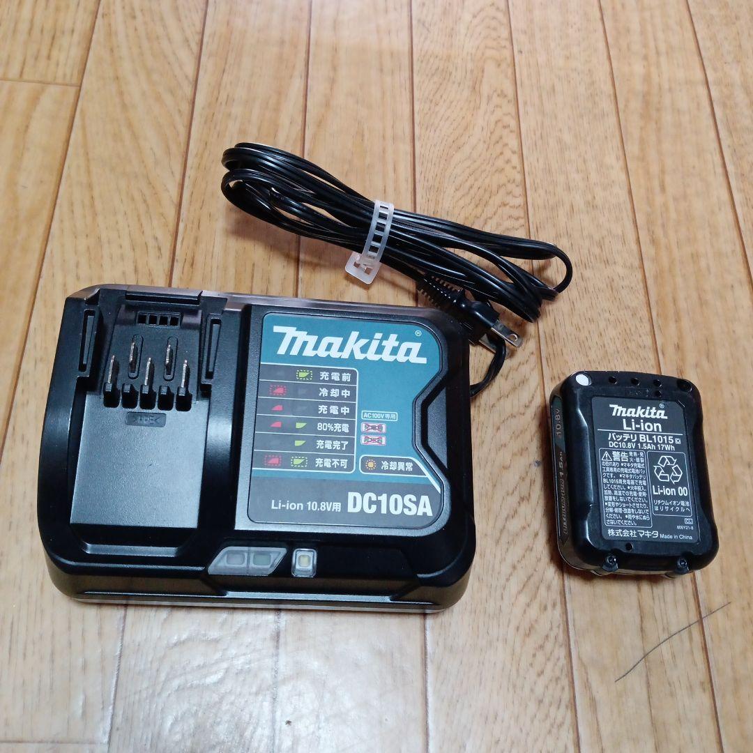 マキタ10.8V充電式クリーナCL107FD 純正バッテリー、充電器付