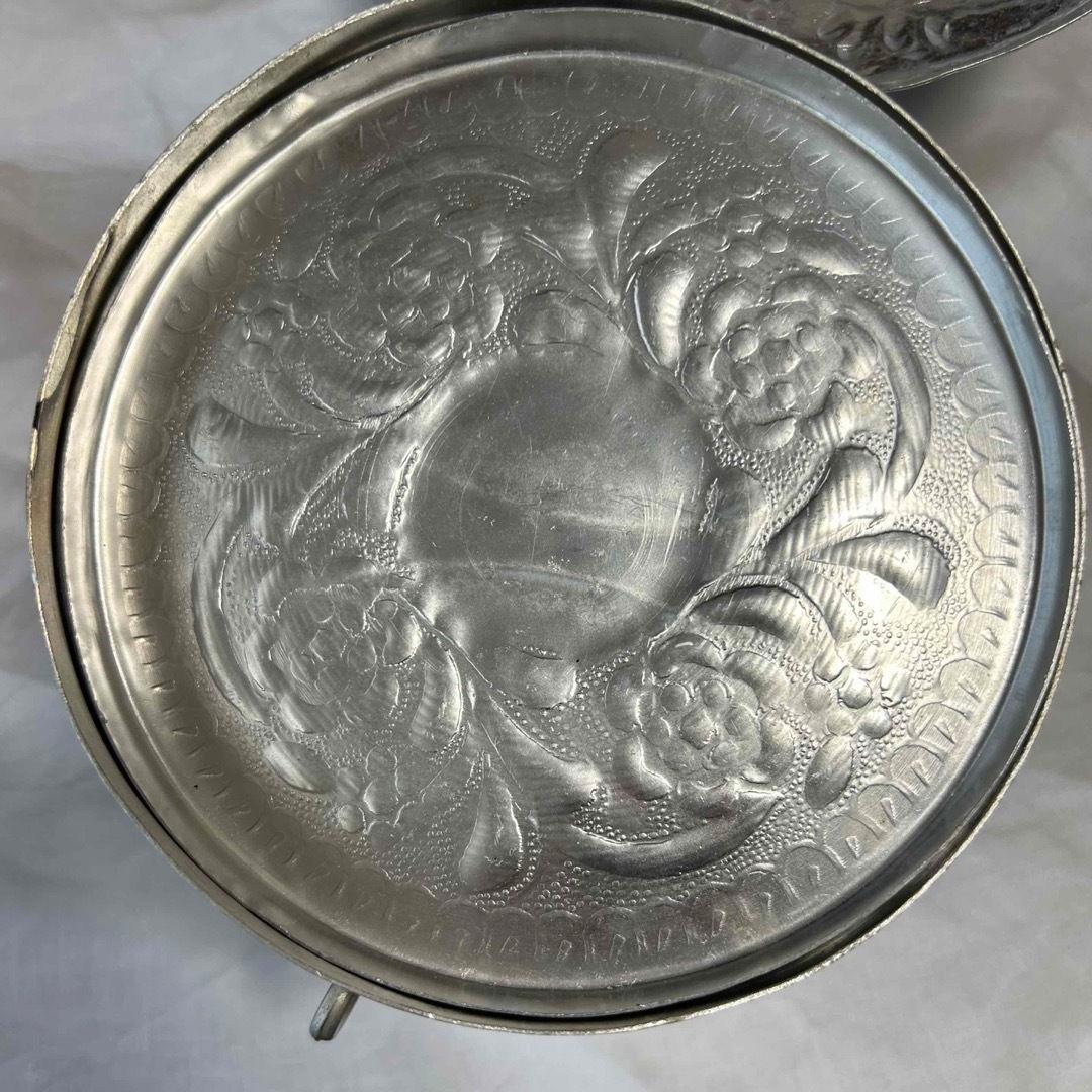 アルミ製茶釜 花柄彫刻