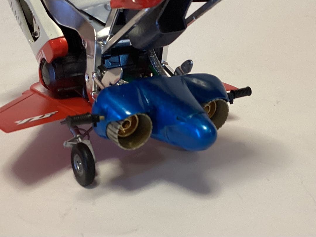 タミヤ1/12YZF-R1 30MS 仮面ライダーサイクロン