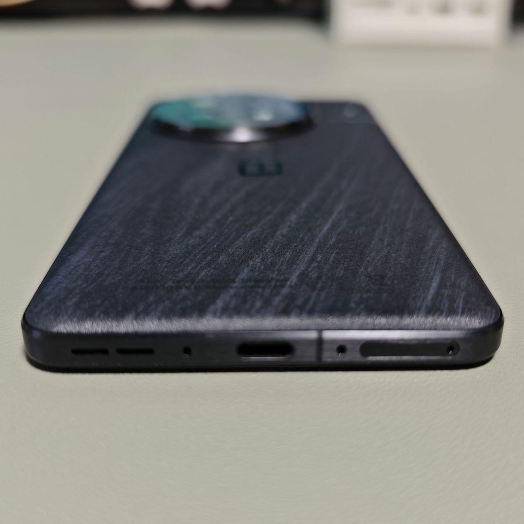 OnePlus 13 12GB RAM 256GB Black グローバル版