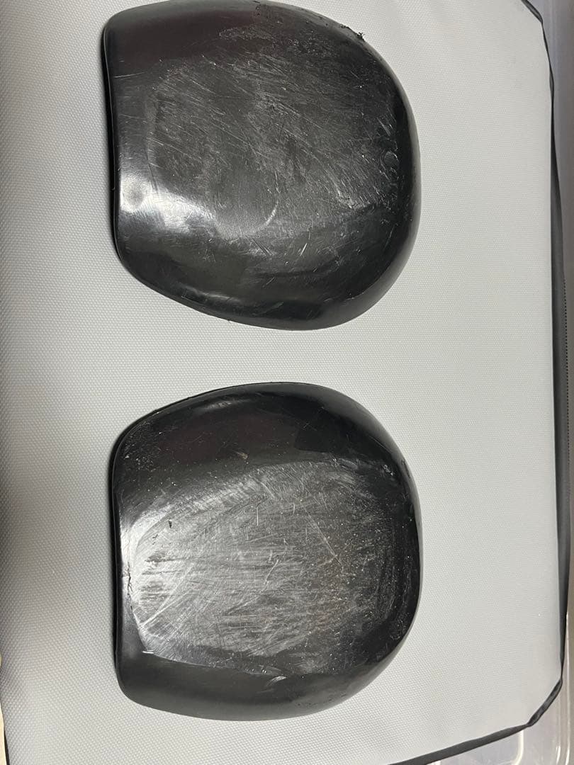 DIVISION プロテクター 膝パッド ブラック/ホワイト 箱無し袋無し