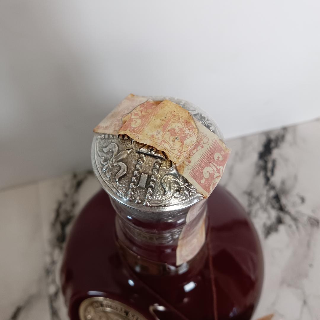 【未開栓】ロイヤルサルート 21年 赤 陶器ボトル シーバスブラザーズ