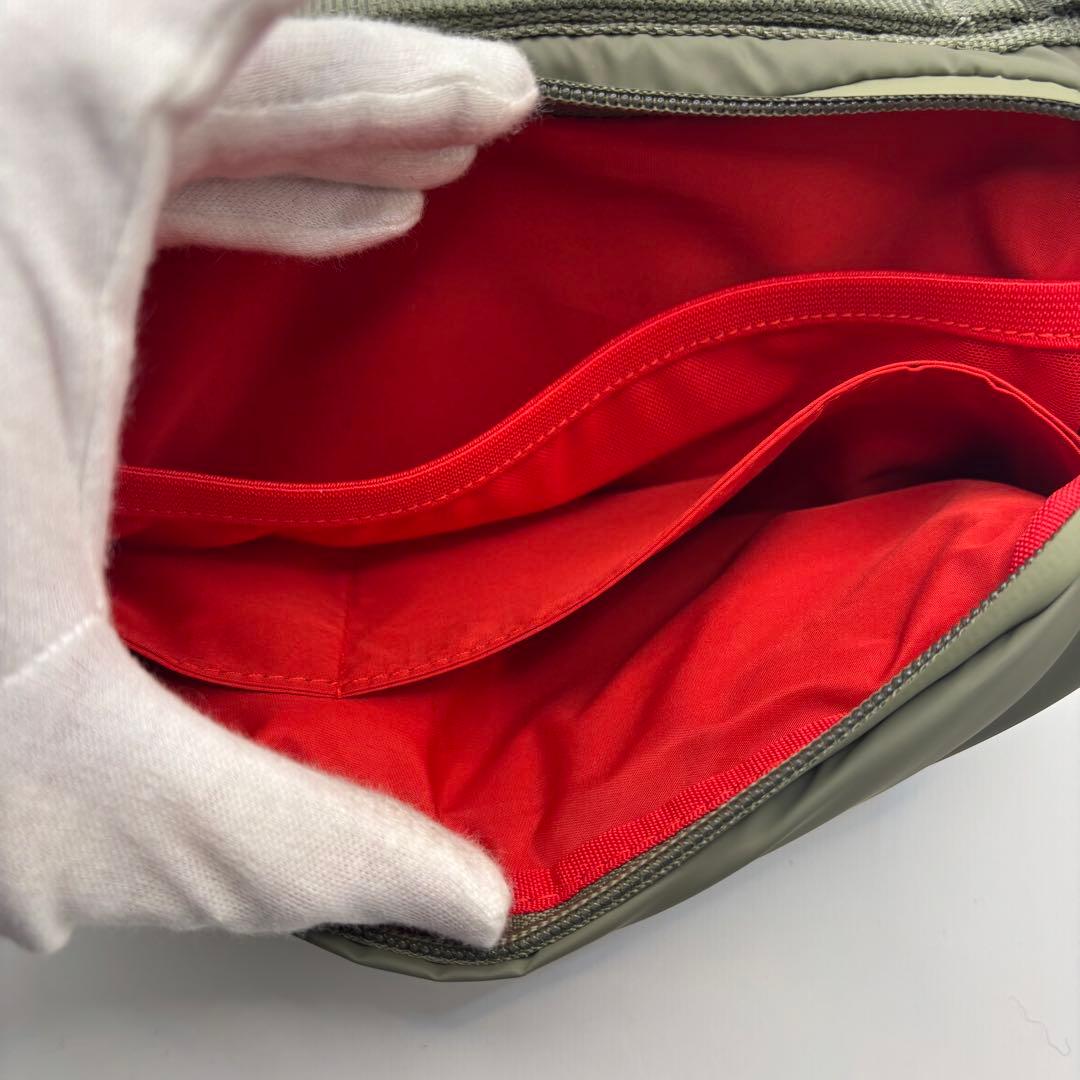 topologie グレー サコッシュ