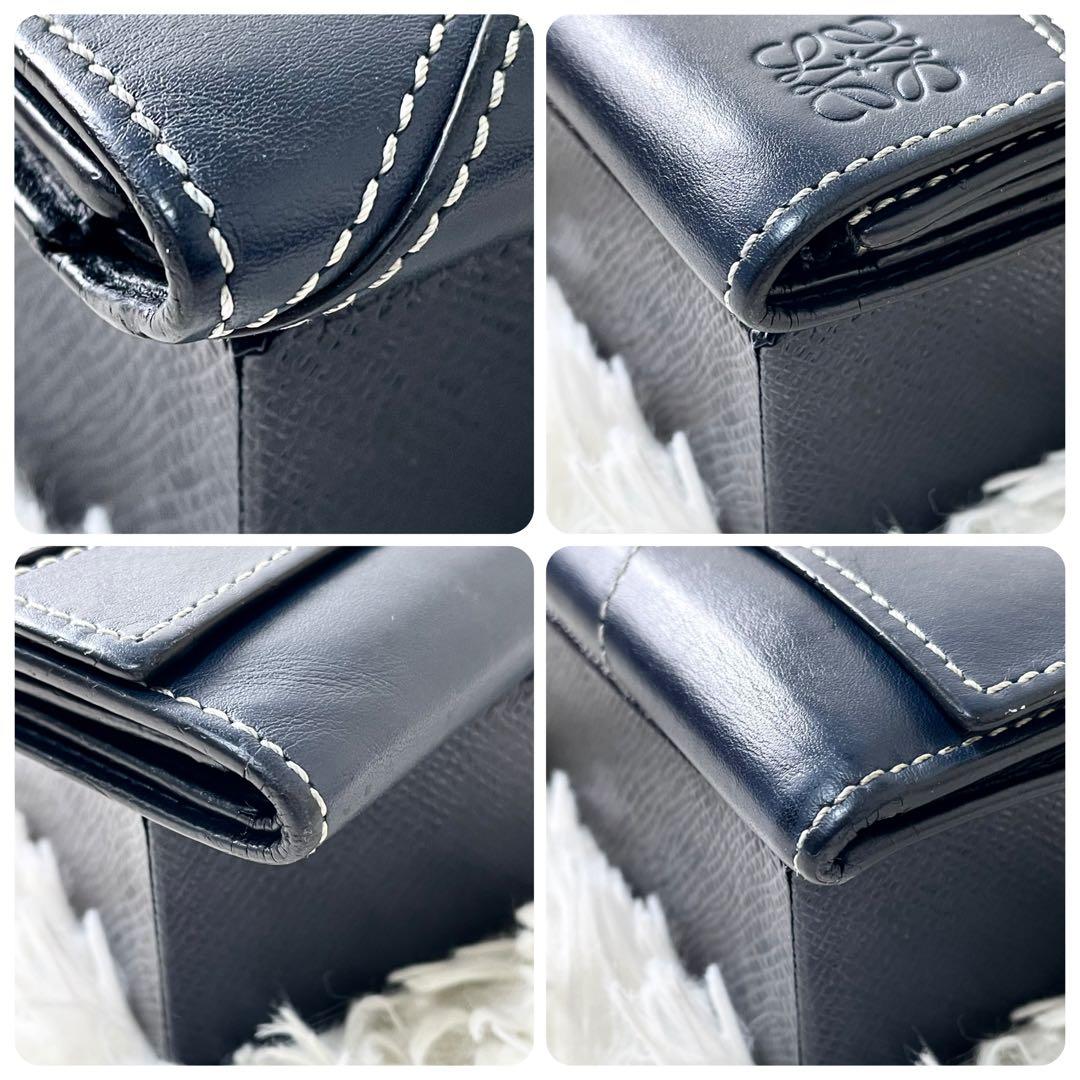 ロエベ　LOEWE 三つ折り財布　レザー　ネイビー　アナグラム　ステッチ