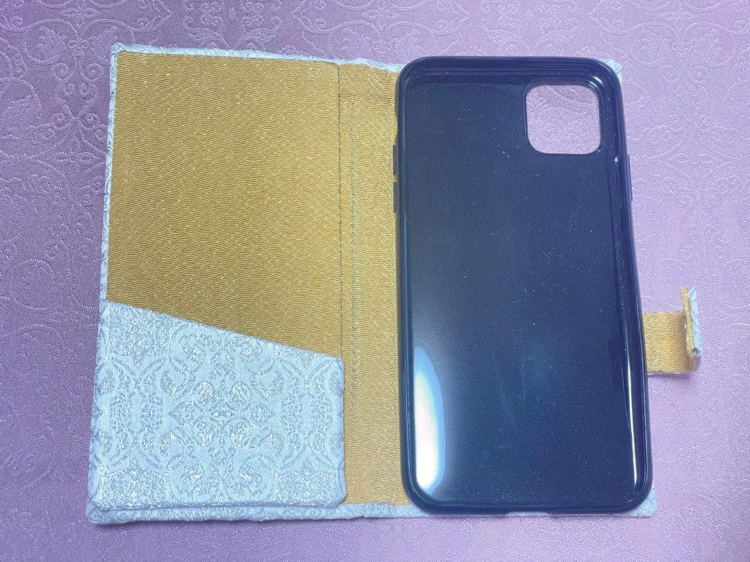 A未使用保管品龍村美術織物葡萄唐草文錦白銀+黄金iPhone11ProMax用