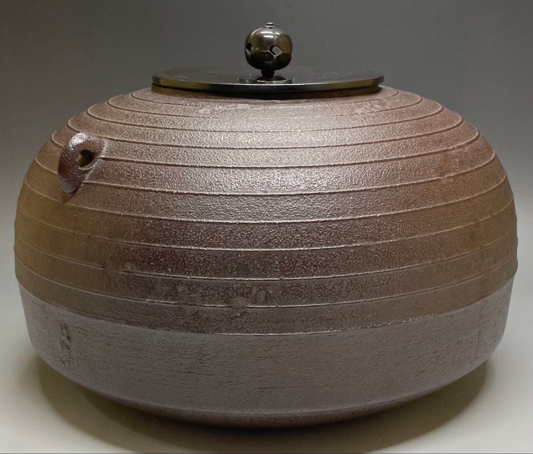 momotoi　人間国宝　高橋敬典　平丸筋入釜　茶釜　共箱　C 50