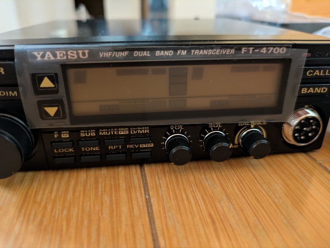 YAESU FT-4700 デュアルバンドFMトランシーバー
