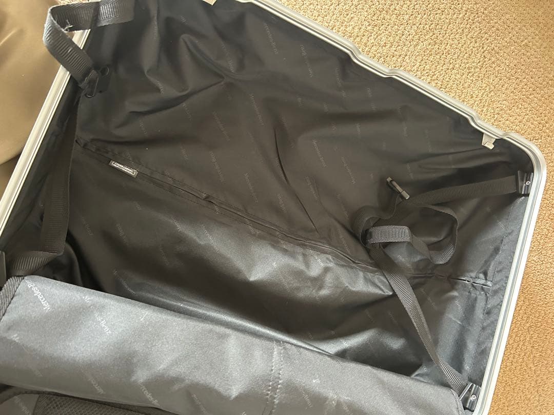 メルセデスベンツ　オリジナル　アルミ キャリーケース　スーツケース　65L