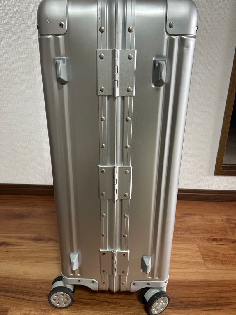 メルセデスベンツ　オリジナル　アルミ キャリーケース　スーツケース　65L