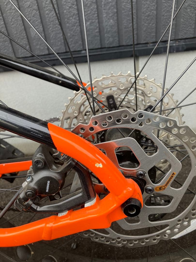 tomoロッキーマウンテンRockymountain