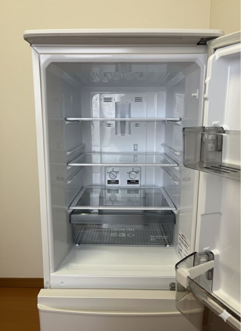 三菱 ノンフロン冷凍冷蔵庫 MR-P15EF-KW 2020年製 146L