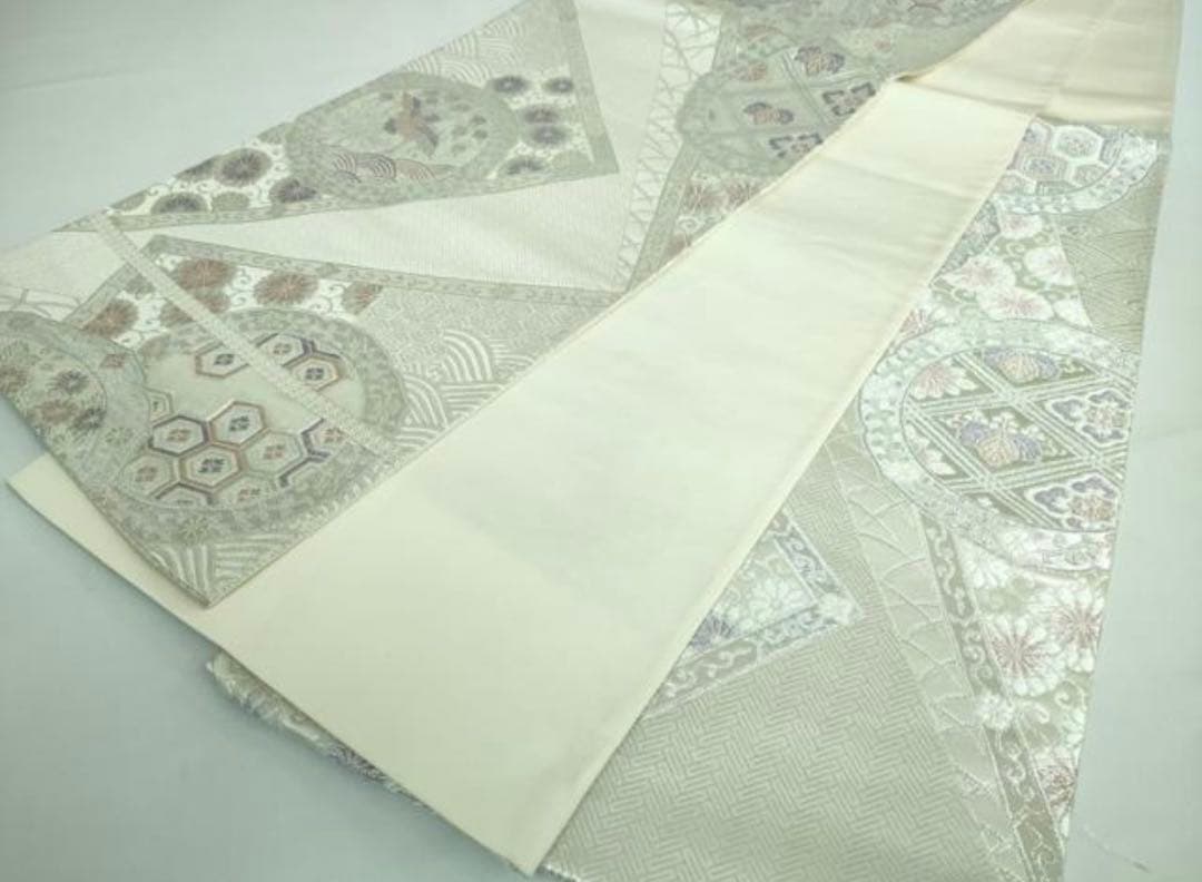 振袖 フルセット5点サイズM総絞り　蝶々金銀箔　売り切り終了