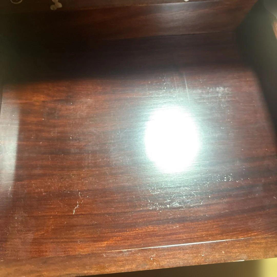 高級銘木 唐木 花梨無垢 螺鈿細工 木製3段小引き出し 箪笥 葡萄装飾 ②