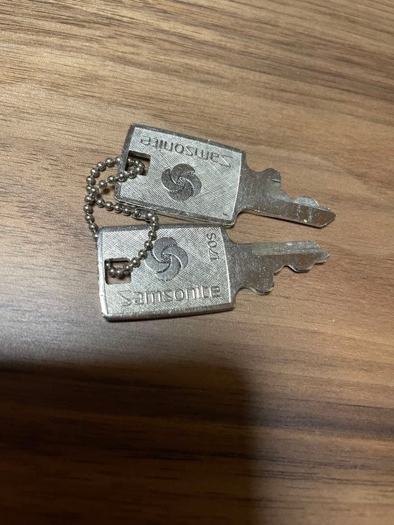 値下スーツケース　キャリーケース　2L 旅行カバン　サムソナイト大型　10日間〜