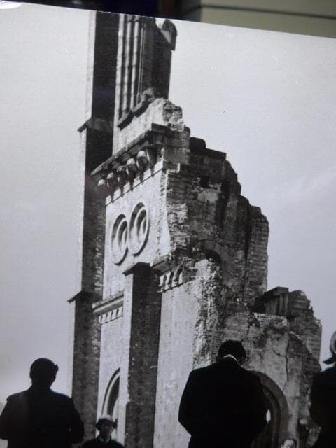 大変貴重な原爆投下後の長崎、浦上天守堂を撮影したオリジナルプリントです