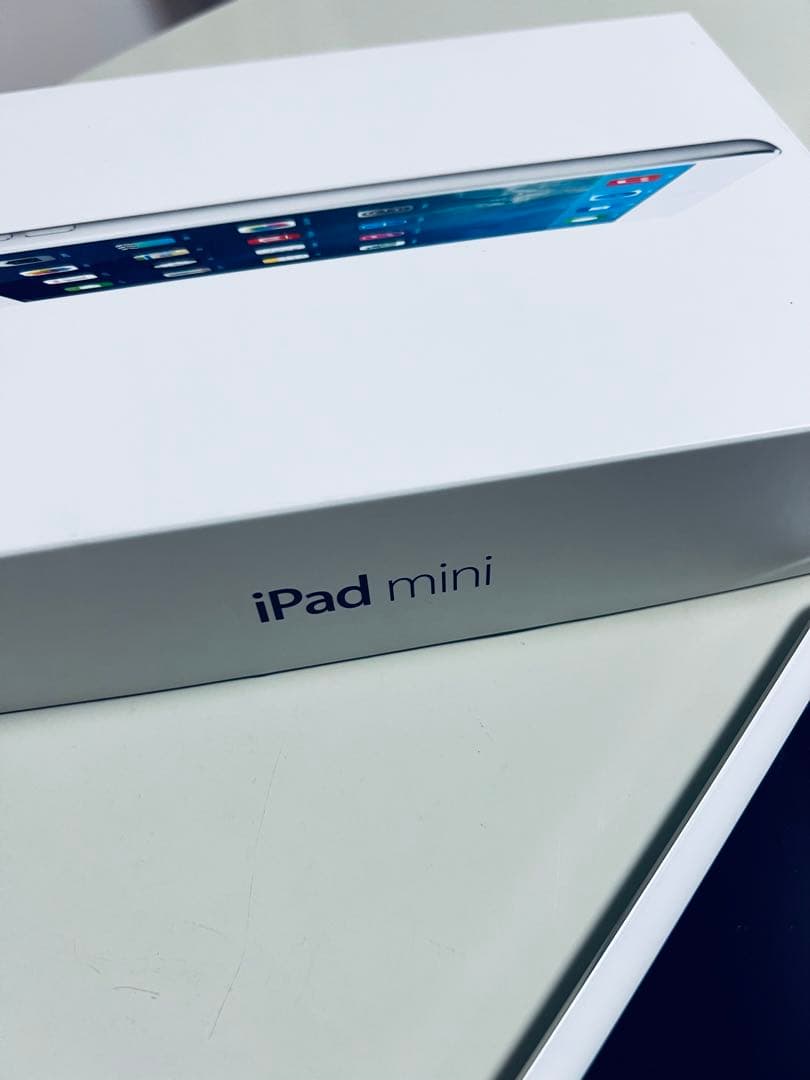 【Apple】iPad mini Retinaディスプレイ、64GB、Wi-Fi