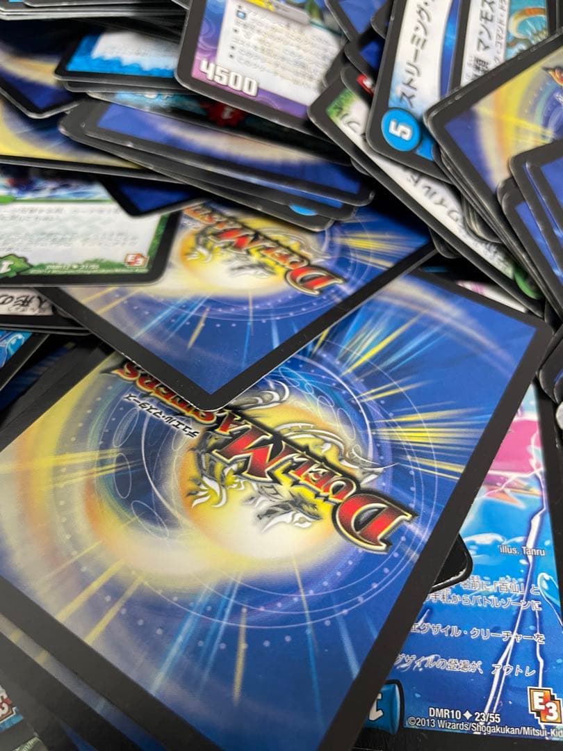 デュエマ引退する品。デッキ６つとカード5000枚
