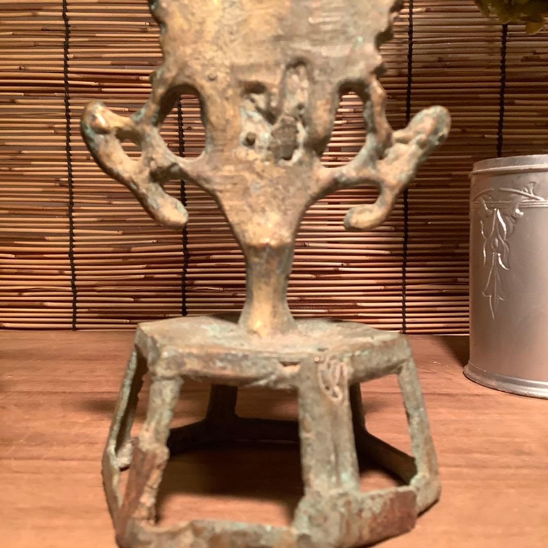 中国・大唐期「秘仏・観自在菩薩坐像」唐王朝・中国大唐国・六角座・￼￼鍍金青銅