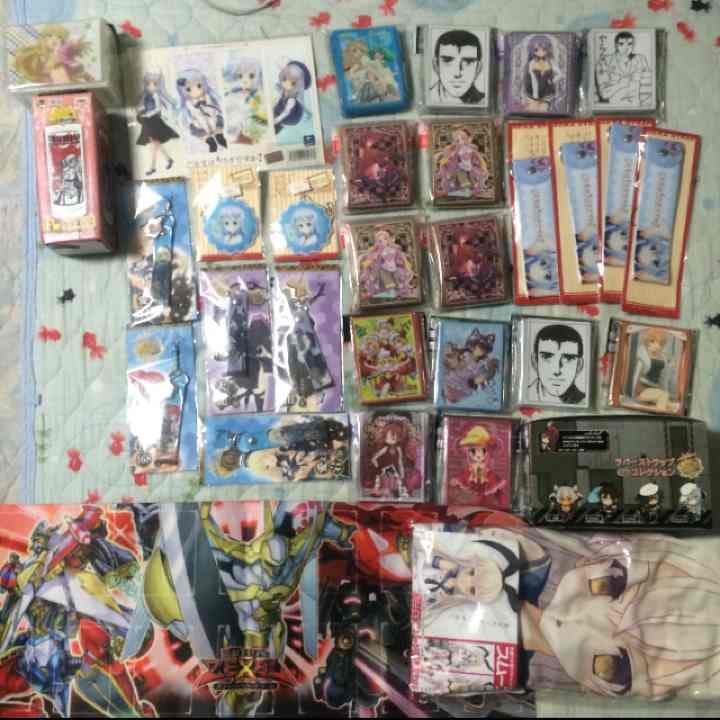 アニメキャラクターグッズ一気売り3