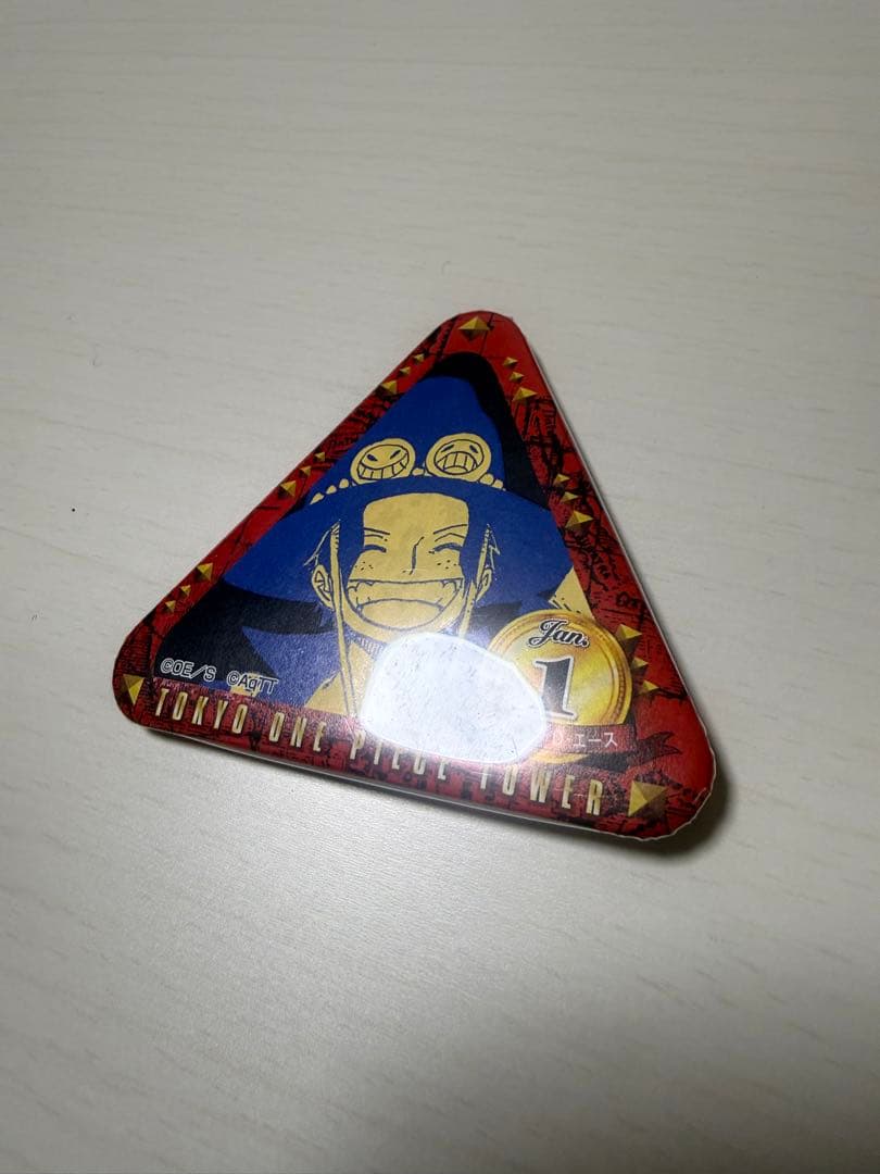 ワンピース　トンガリ缶バッジ　エース