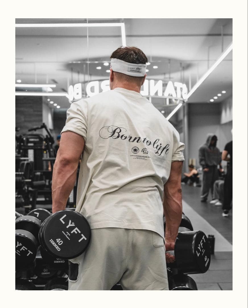 ®*e様 Lyft×Powerhouse Gym Tシャツ L アイボリー 新品