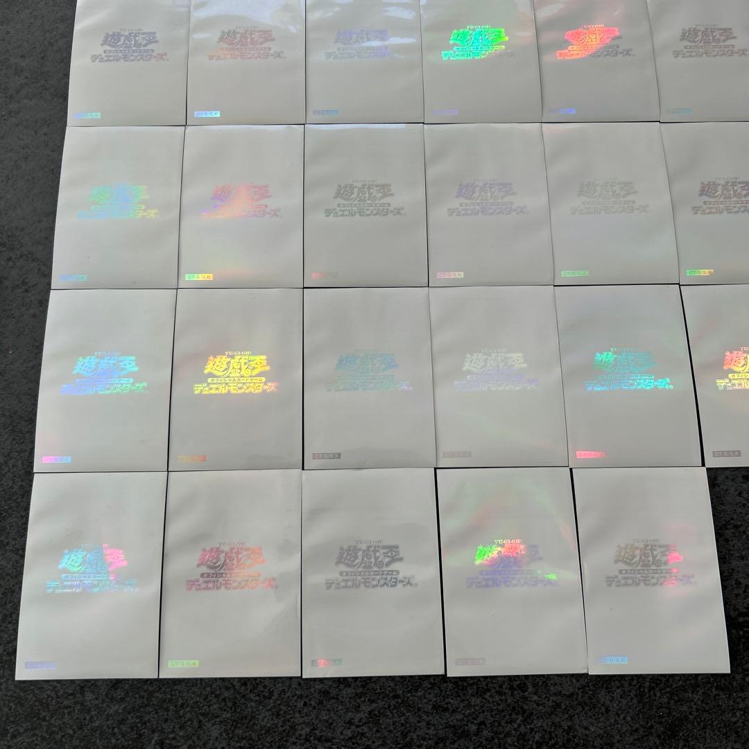 遊戯王　スリーブ　初期ロゴ　閃光の波動　白　55枚