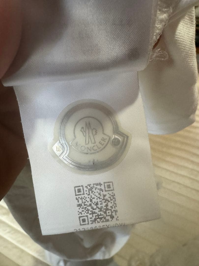 MONCLER ホワイトロンT L size