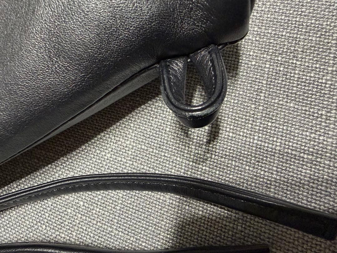 LA PEAU DE GEM レザー 巾着型ショルダーバッDRAWSTING