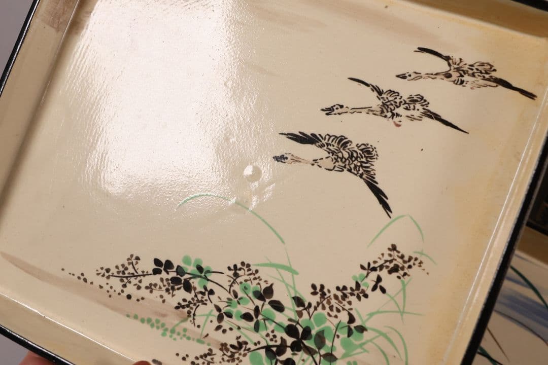 尾形乾山写 定家十二カ月花鳥和歌色絵皿 十一枚 共箱 解説書 角皿【MA498】