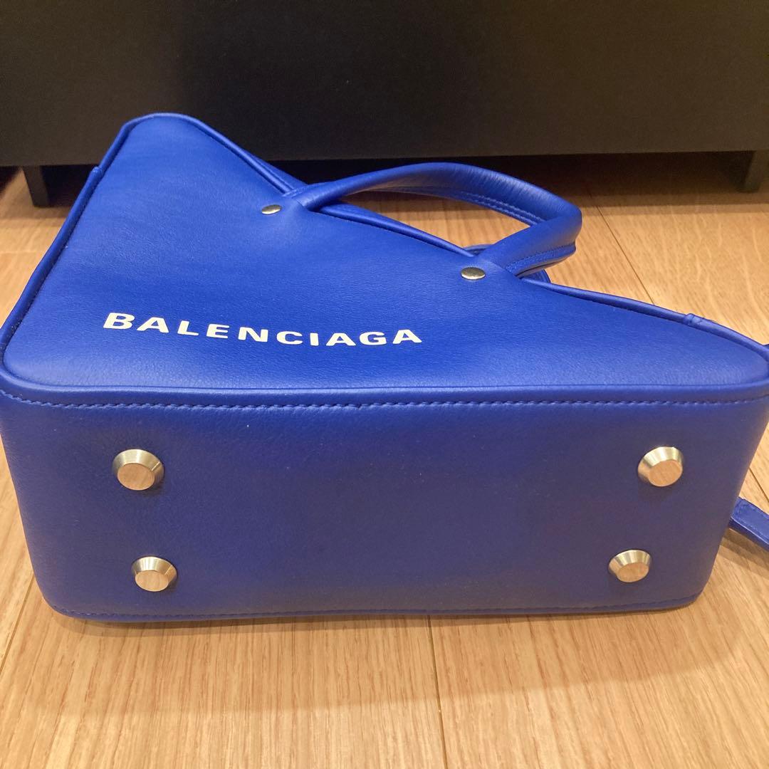 バレンシアガバッグ