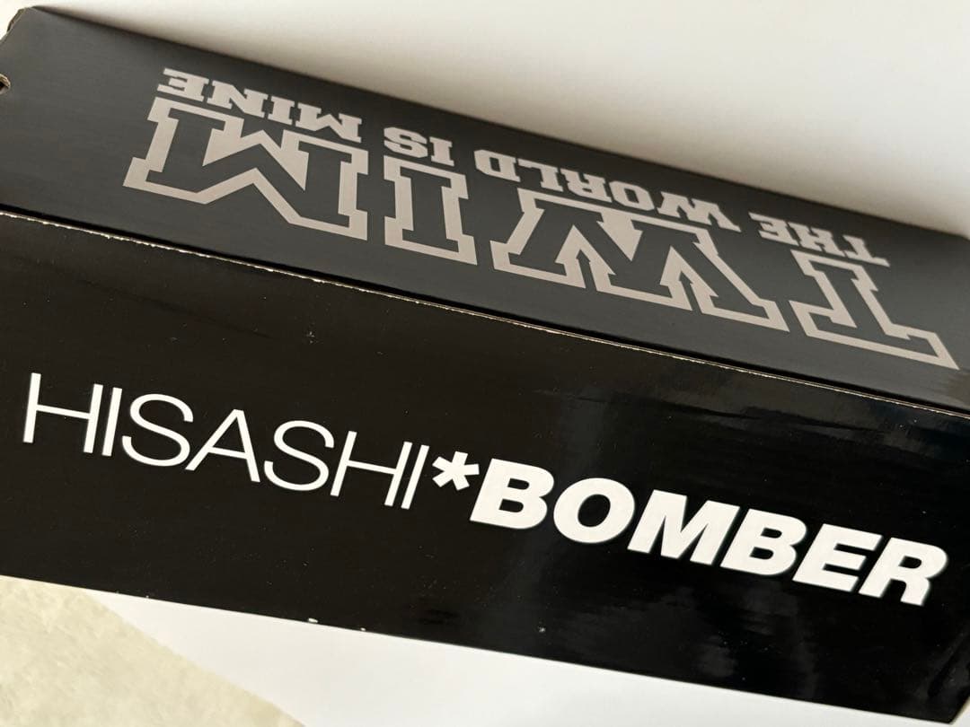 GLAY HISASHI × BOMBER 箱入フィギュア&Tシャツ S