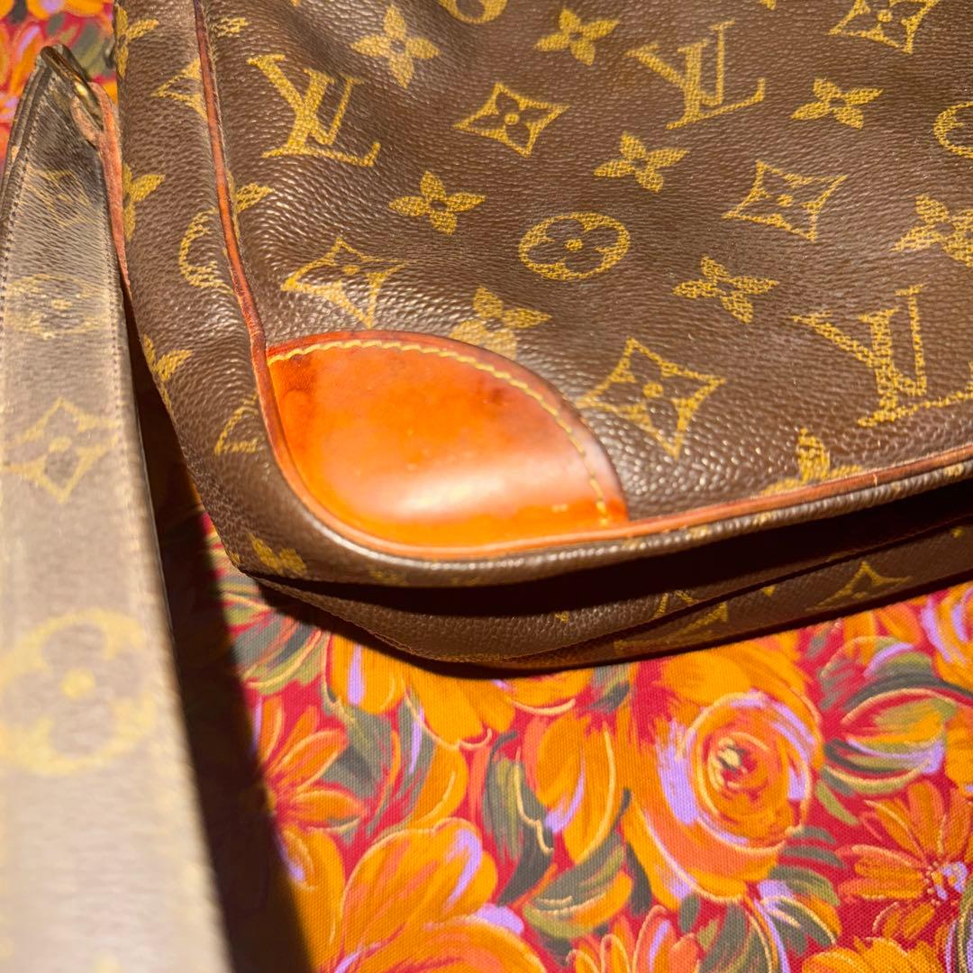 Louis Vuitton モノグラムショルダーバッグ