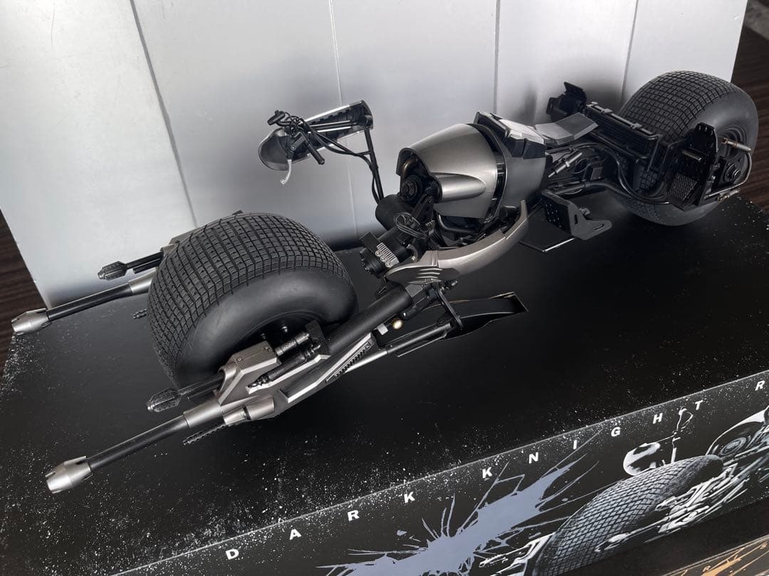 ホットトイズ　ダークナイト ライジング　1/6バットポッド　バットマン