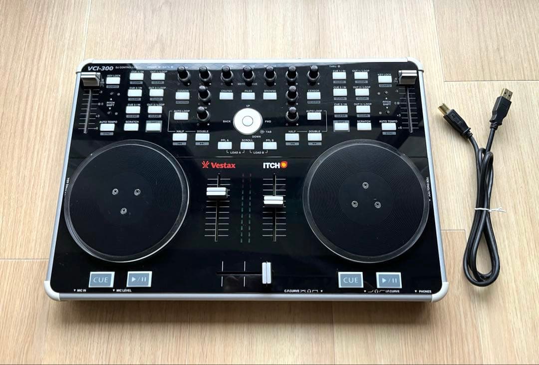 ⑥Vestax VCI-300 DJコントローラー