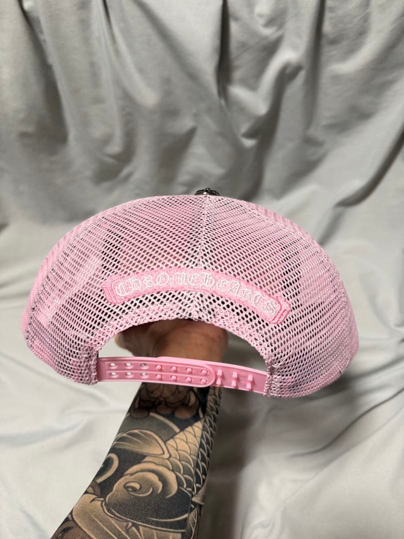 Chrome Hearts ピンク ホワイト クロスデザイン キャップ