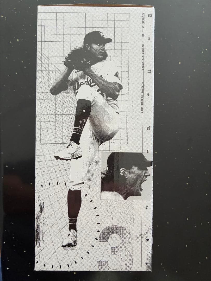 タイラー・グラスノウ　ボブルヘッド　9月18日配布　ドジャース　LA