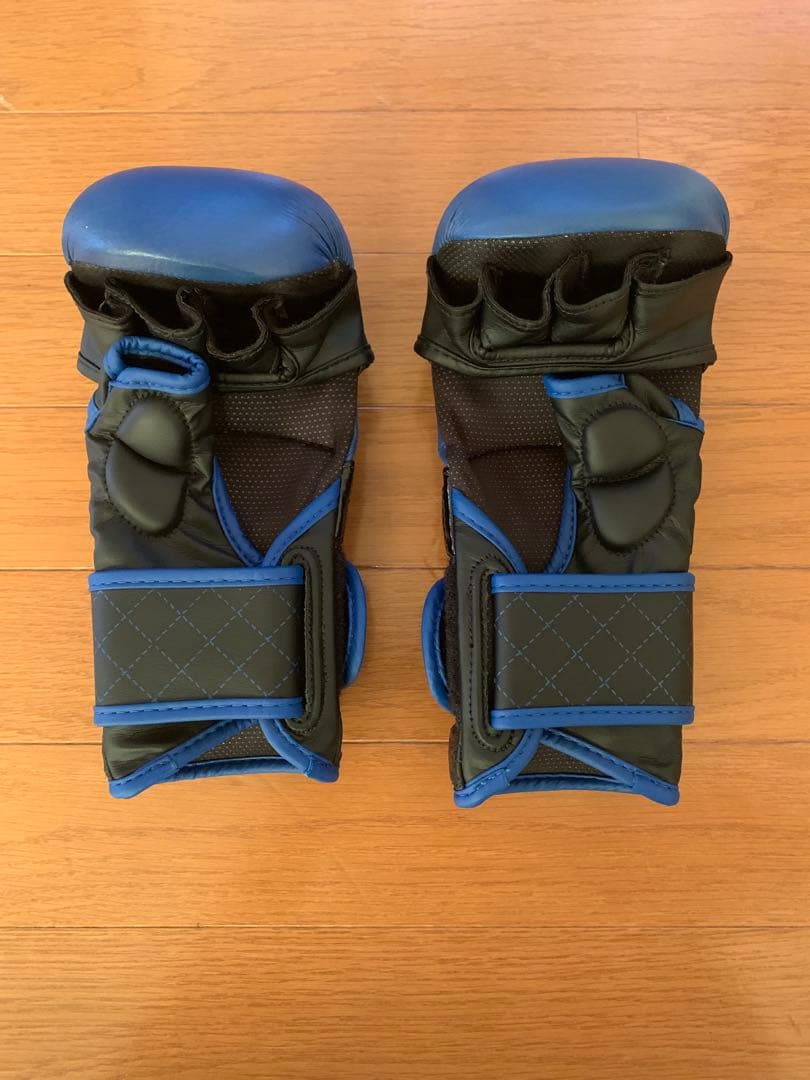 Combat Sports Max Strike オープンフィンガーグローブ