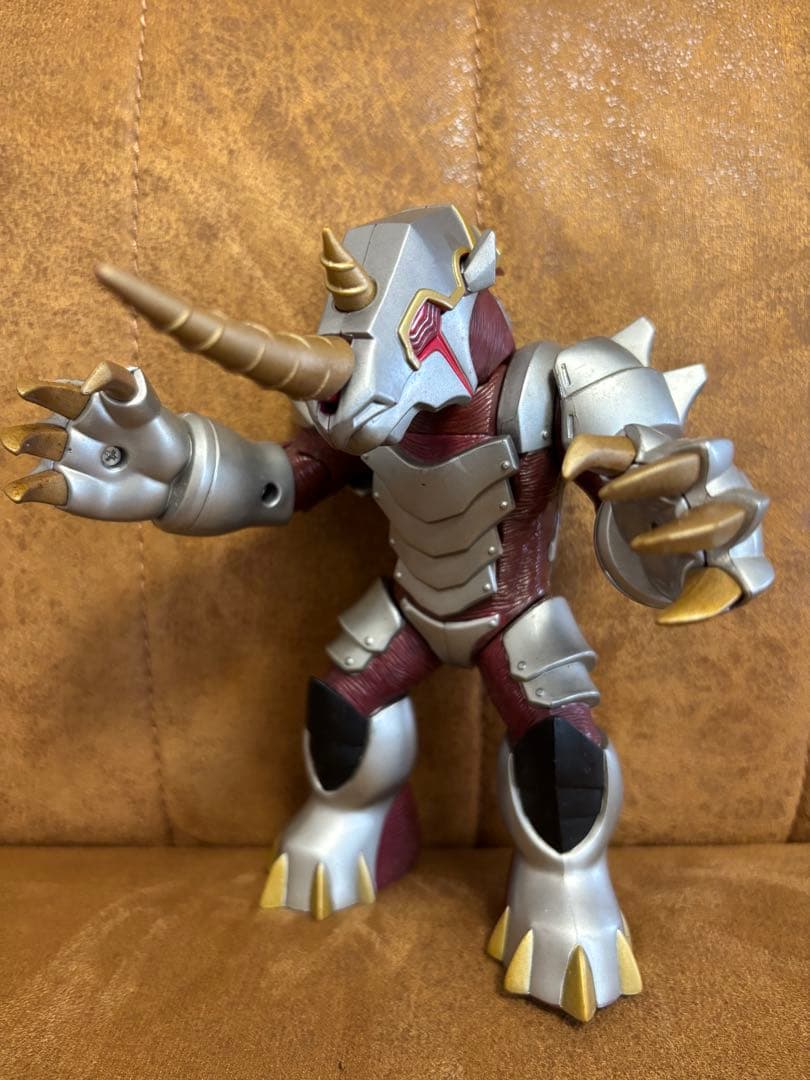 仮面ライダー龍騎　ミラーモンスター　フィギュア