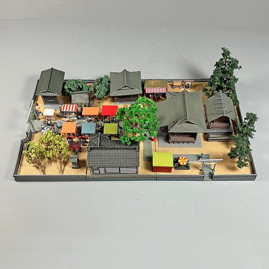 トミーテック ジオコレ 神社 + 樹木・人物・屋台等 1/150 組立品※