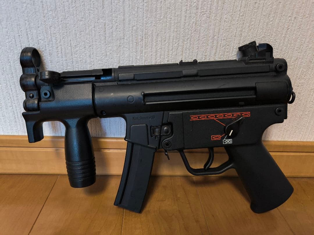 東京マルイHKMP5Kクルツお買い得フルセット充電器バッテリーロングマガジン付き