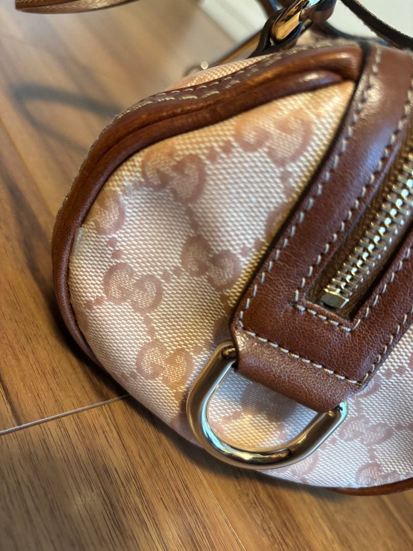 松木ホロみ　グッチ　GUCCI ミニボストンバッグ　ピンク　バッグ　リボン