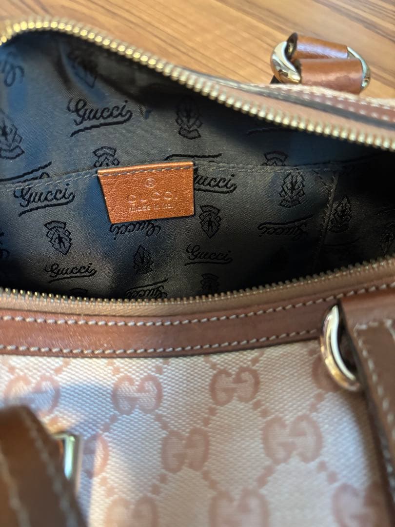 松木ホロみ　グッチ　GUCCI ミニボストンバッグ　ピンク　バッグ　リボン