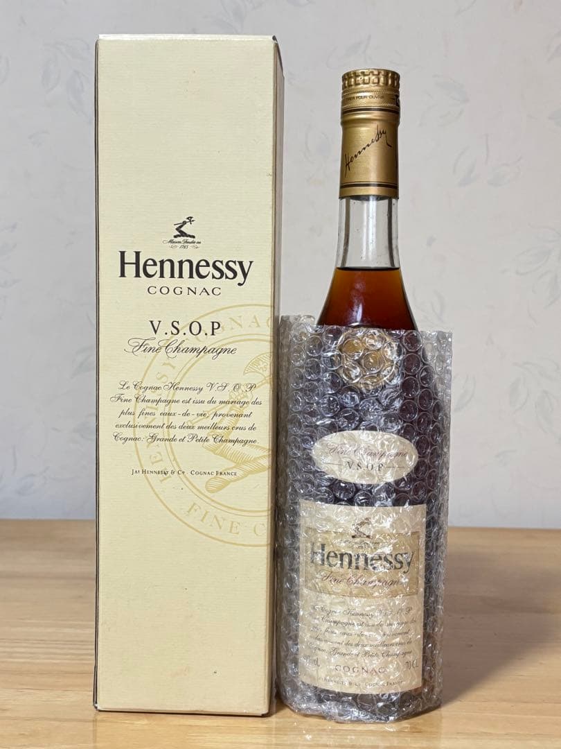 古酒　美品　Hennessy V.S.O.P 700ml クリアボトル　箱あり
