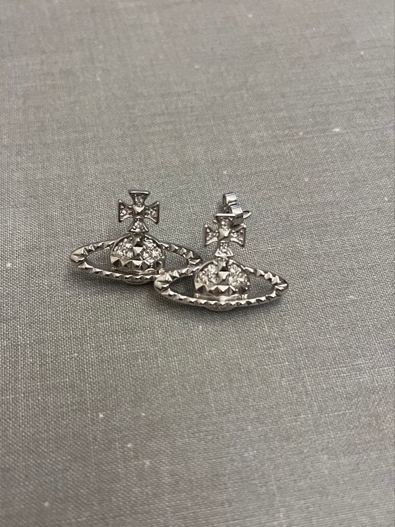 【M】ヴィヴィアンウエストウッド メタルオーブ スタッドピアス