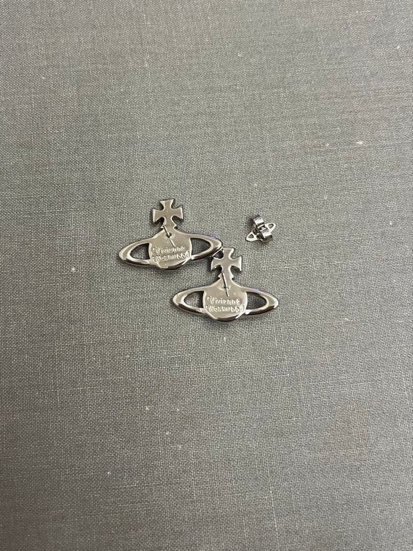 【M】ヴィヴィアンウエストウッド メタルオーブ スタッドピアス