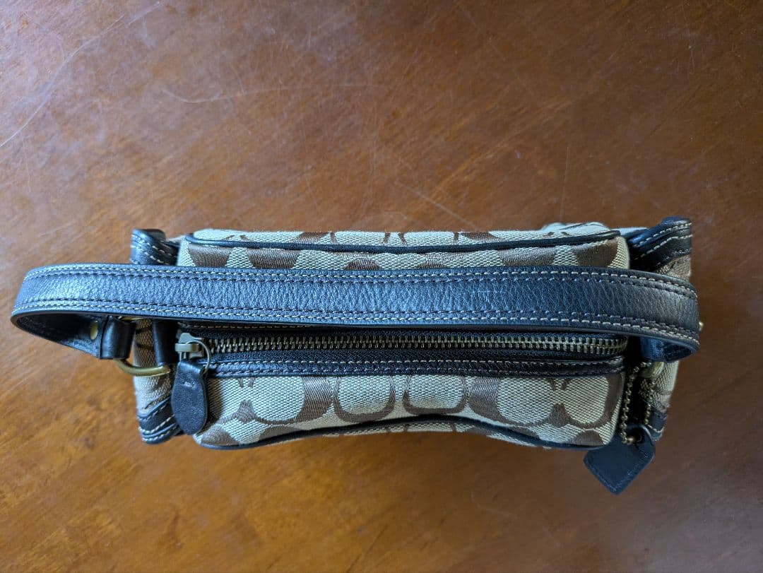 Coach ロゴ柄ショルダーバッグ