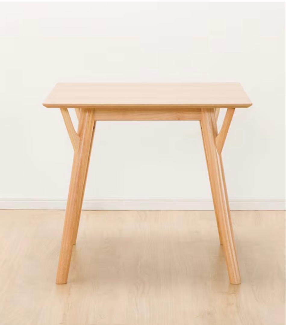 2023年製ニトリフィルン幅80㎝ダイニングテーブル　シミあり