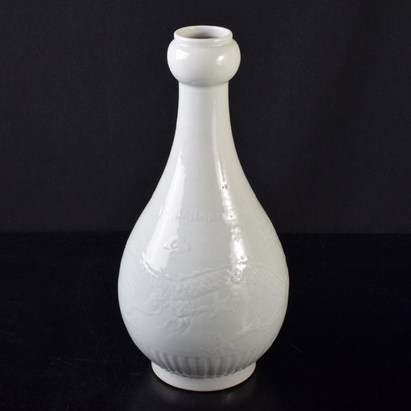 中国　影青　青白磁　陽刻　雲龍文　蒜口瓶　高さ約31㎝　M　R7918B