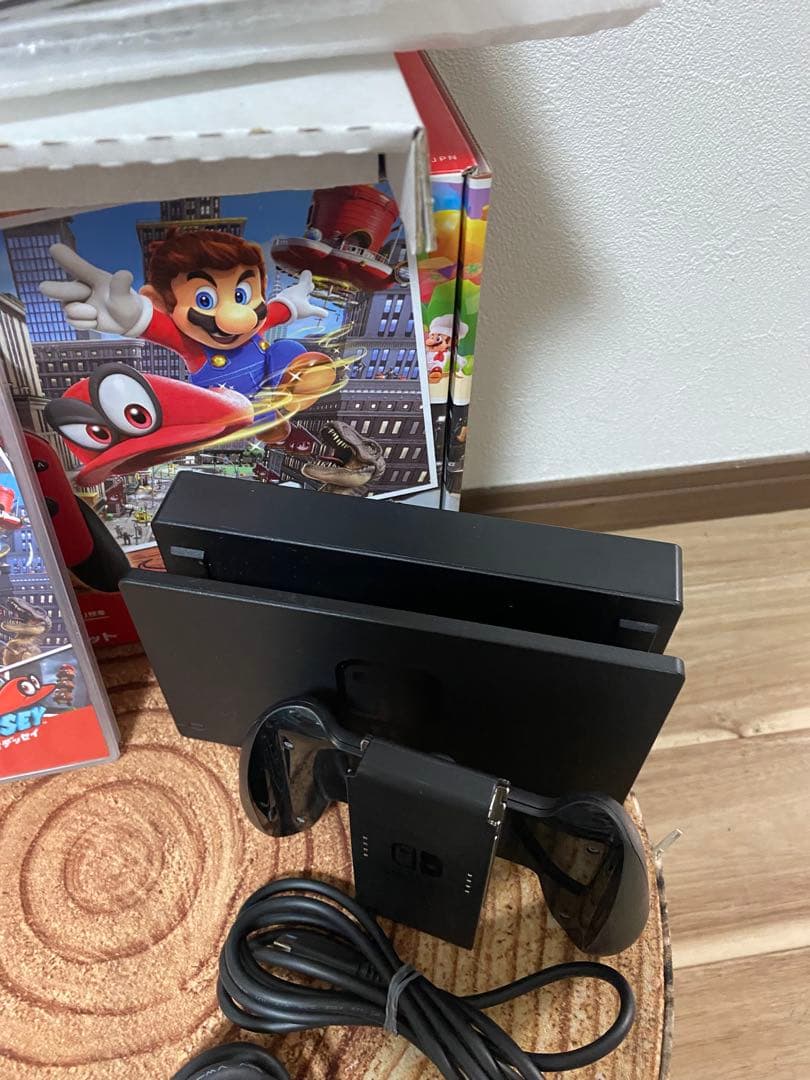 Nintendo Switch ニンテンドースイッチ本体　マリオカラーソフト付き