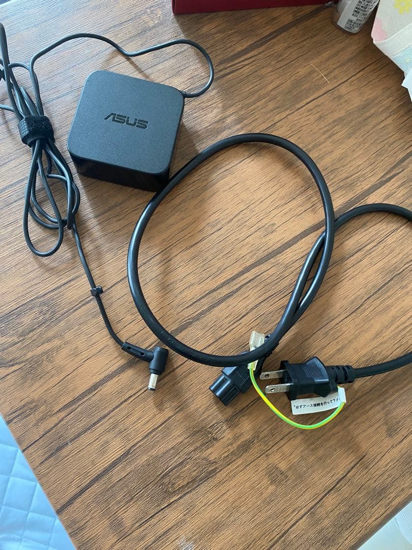 ASUS TUF Gaming VG27AQ 27インチWQHD（外箱損傷あり）